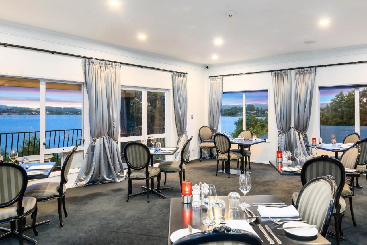 Black Swan Lakeside Boutique Hotel Роторуа Экстерьер фото